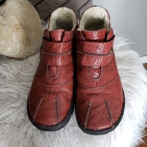 Rieker Burnt Red Leather Hook-and-Loop Casual Flats